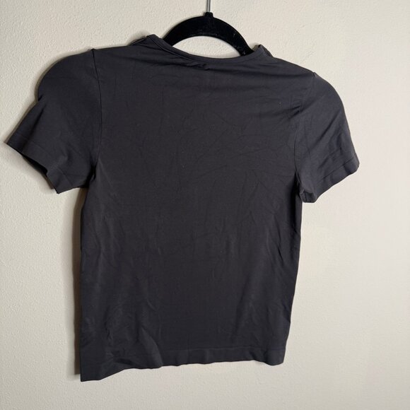 SKIMS NWT Large Black Soft Smoothing Seamless T Shirt Everyday Casual - Picture 3 of 6